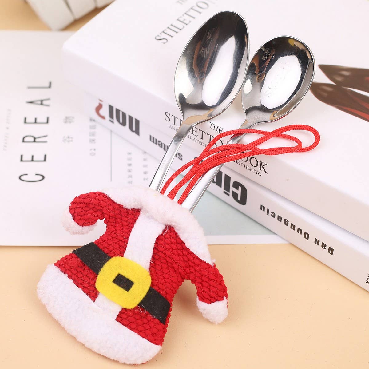 CWMM9717_CREATIVE HOME TABLEWARE SET ORNAMENTS