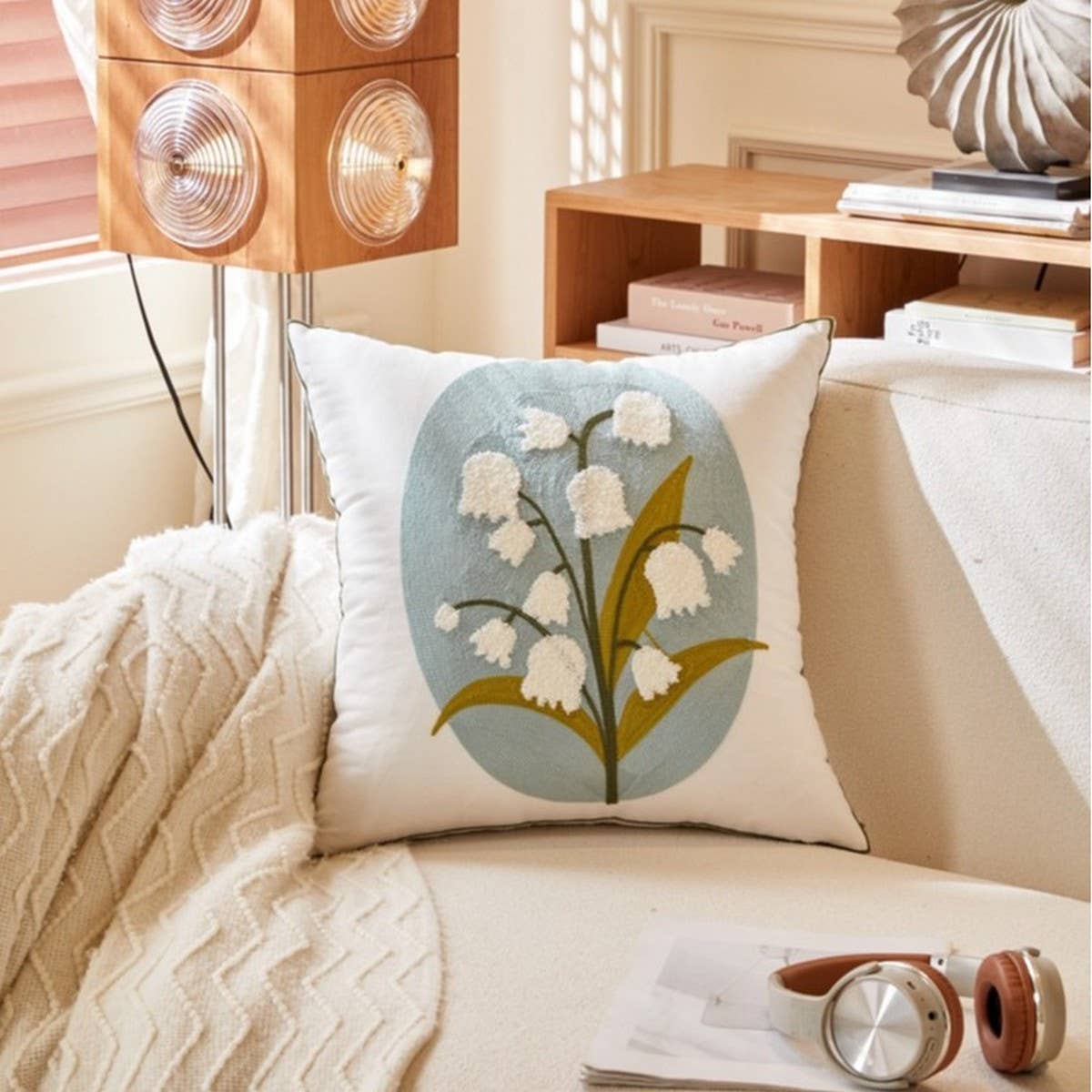 DAISY FLORAL TUFTED PILLOW COVER COTTAGE CHIC DECOR_CWMM7686
