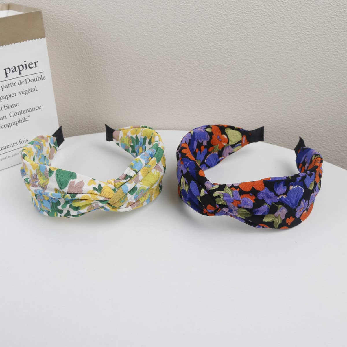 RETRO WIDE-BRIMMED PRINTED CROSS HEADBAND_CWAHA1717