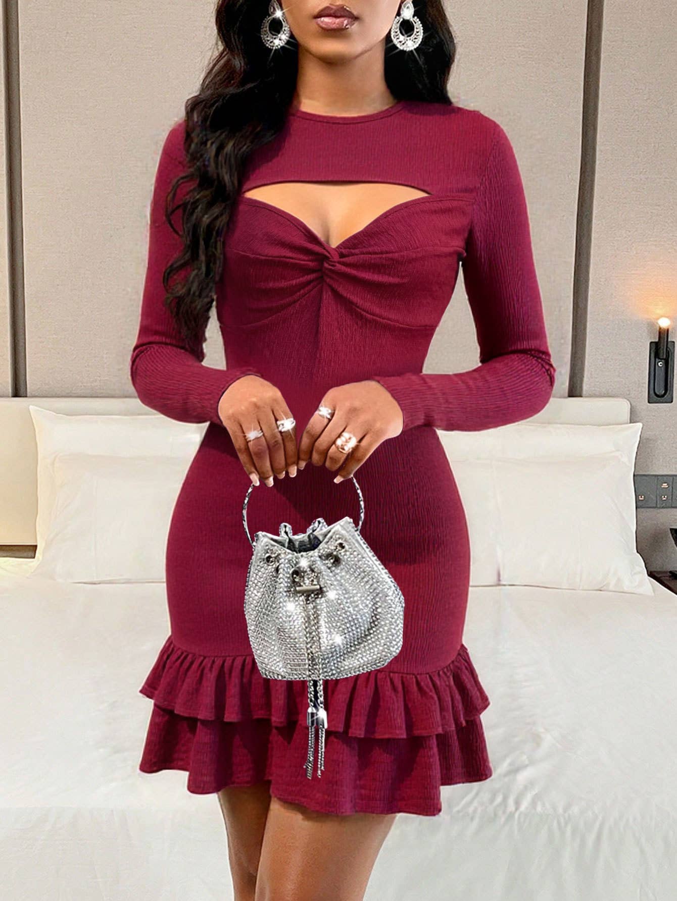 Pleated hollowed-out form-fitting ruffled dress