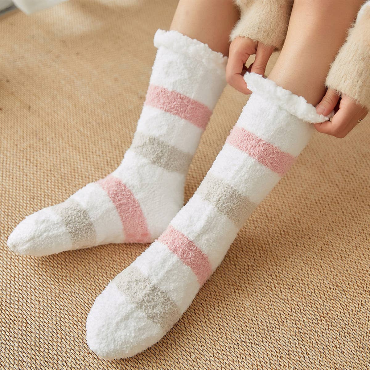 THICKENED TWISTED STRIPED PLUSH INDOOR SLIPPERS