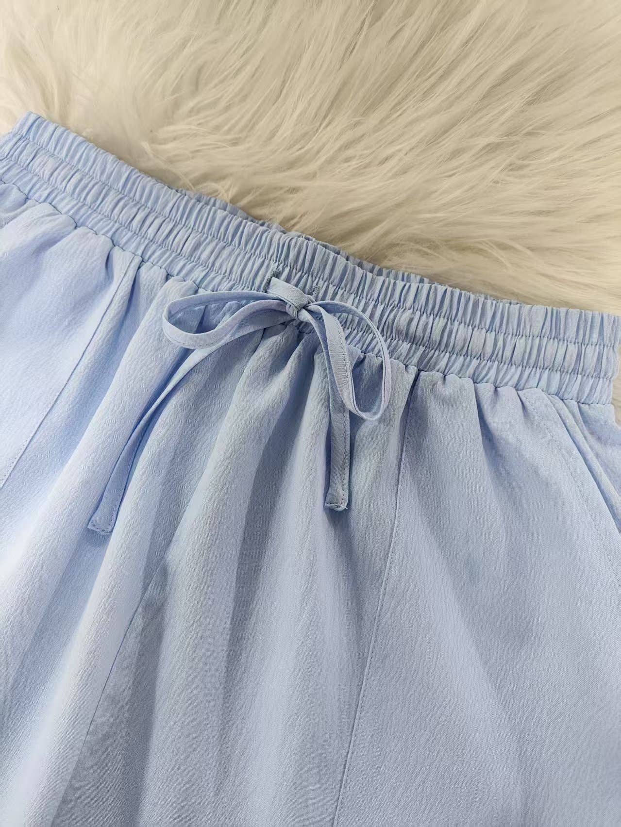 Solid-color shirt and shorts loose suit