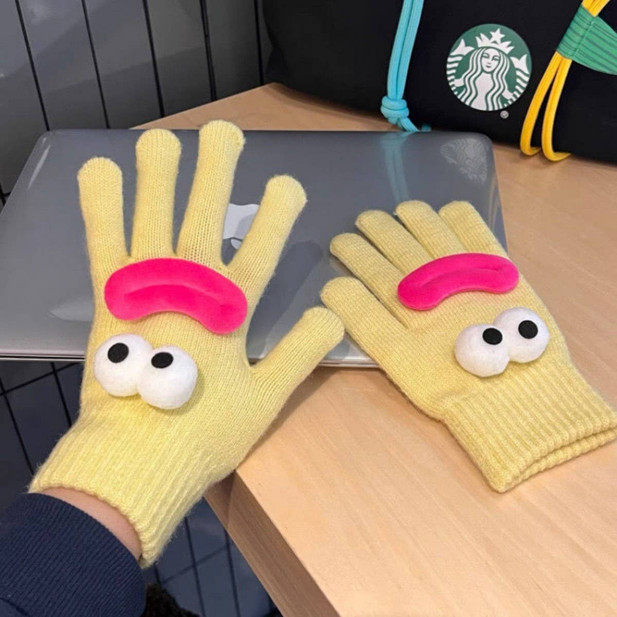 CARTOON KNITTED COLD-PROOF TOUCH-SCREEN GLOVES_CWAG0179