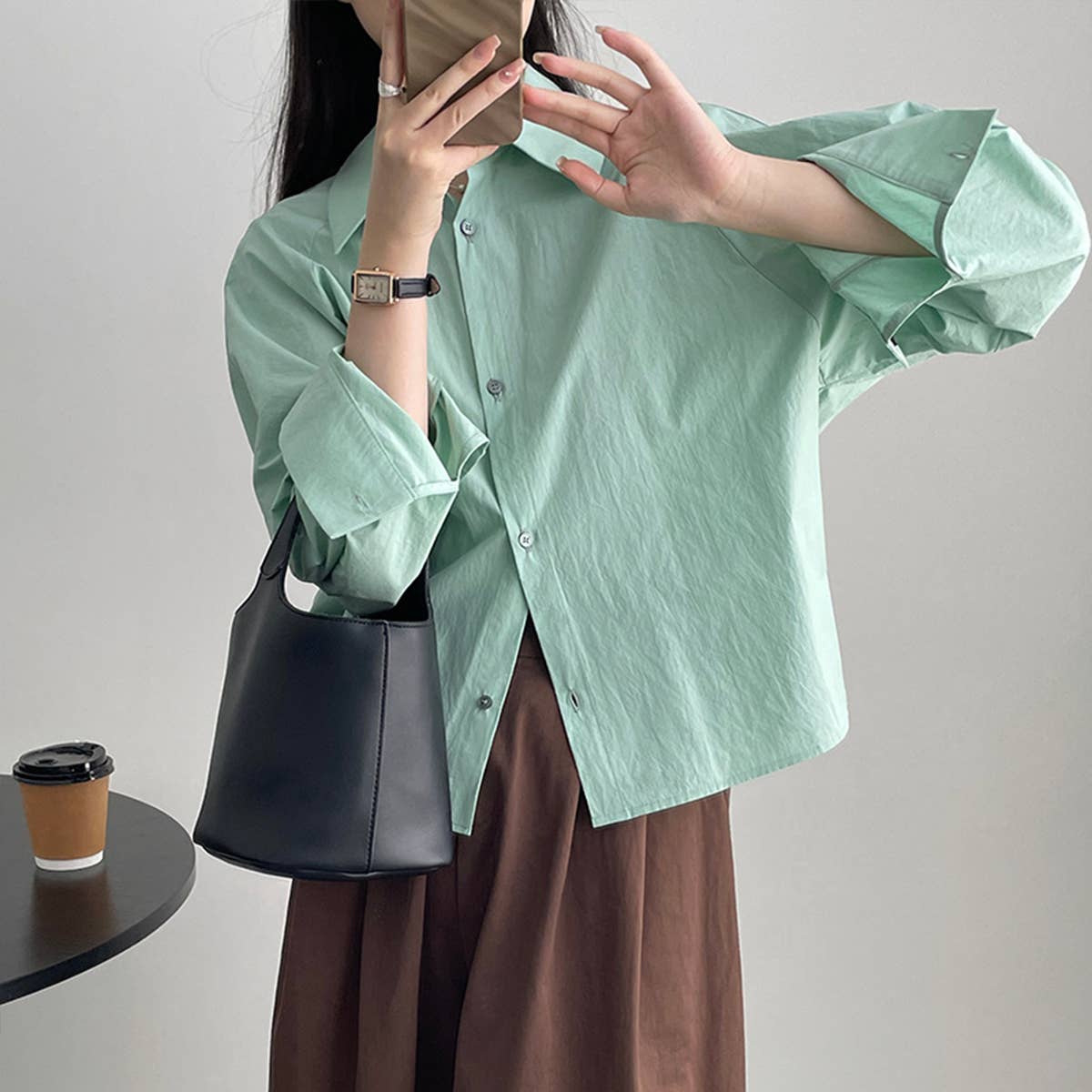 Simple solid color long sleeve short shirt