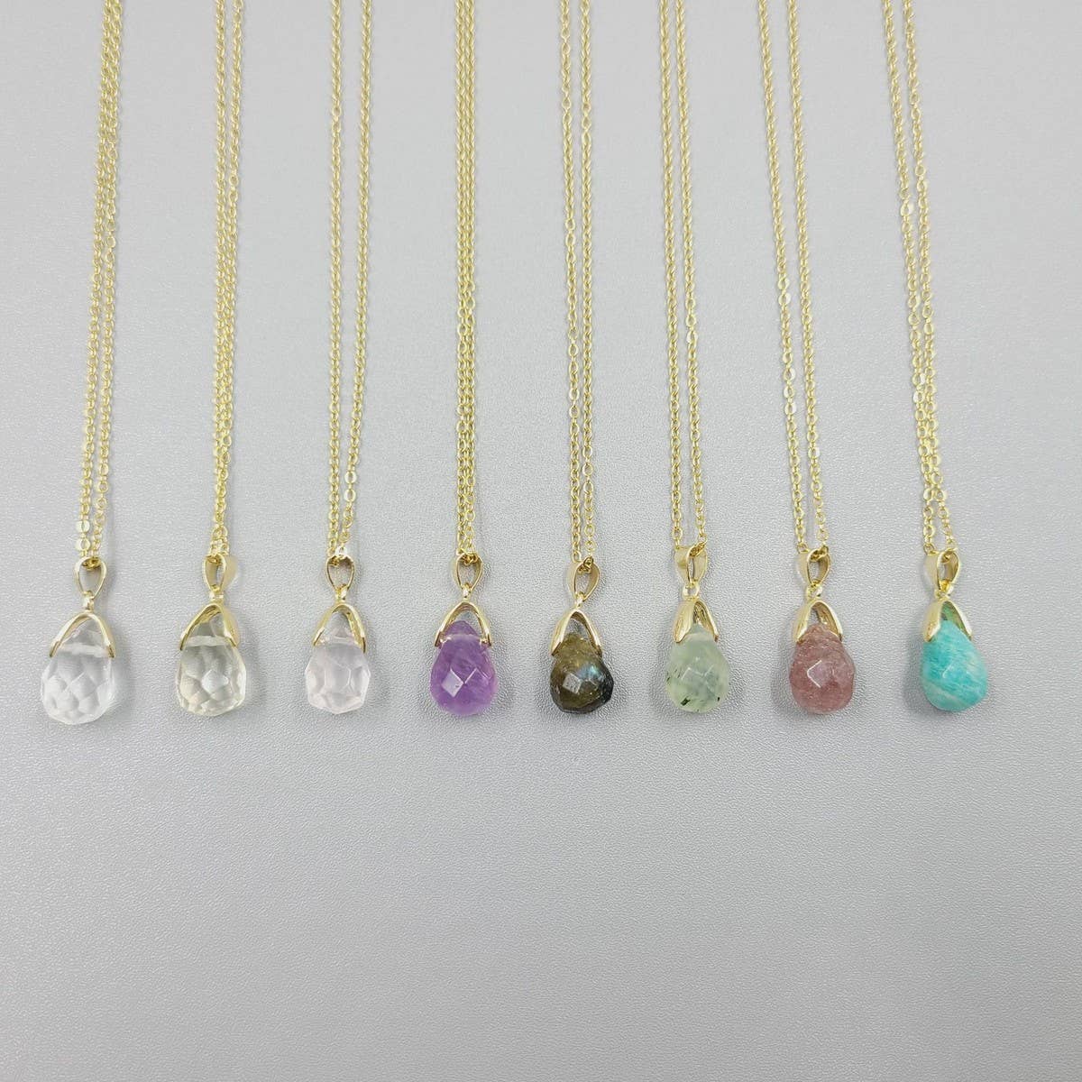 FASHIONABLE NATURAL STONE CRYSTAL PENDANT NECKLACE