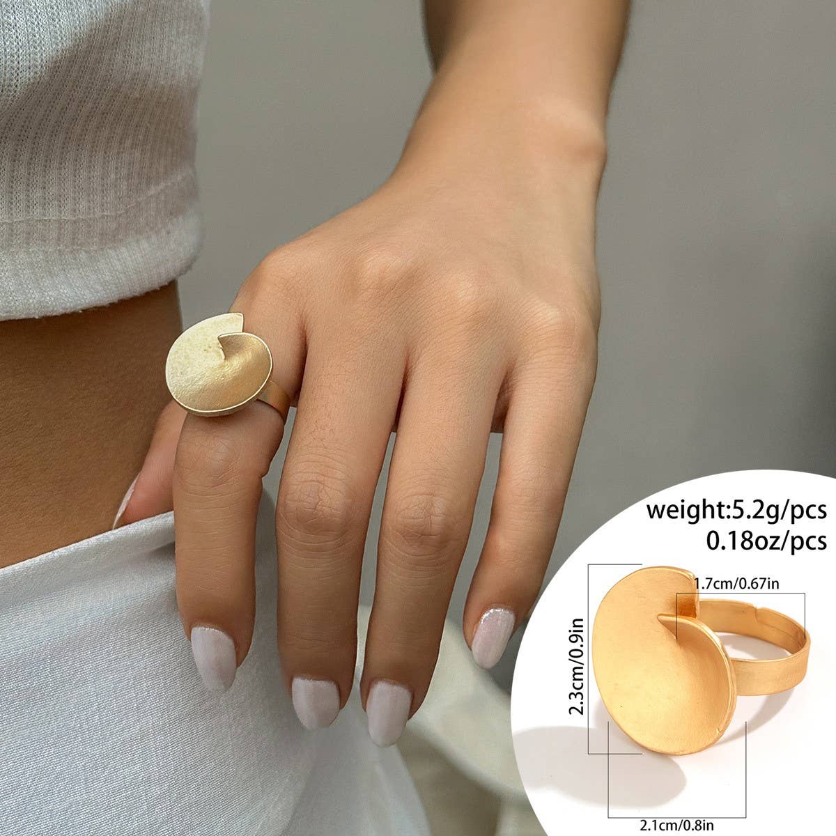 EXAGGERATED FRENCH DISC PLEATED METAL RING_CWAJE1824