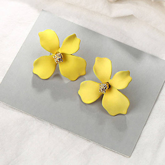 Multicolored irregular four-petal stud earrings