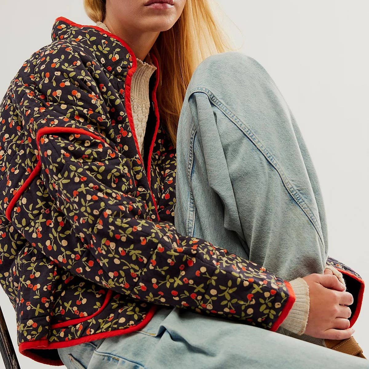 COLOUR-BLOCK FLORAL PRINT QUILTED JACKETS