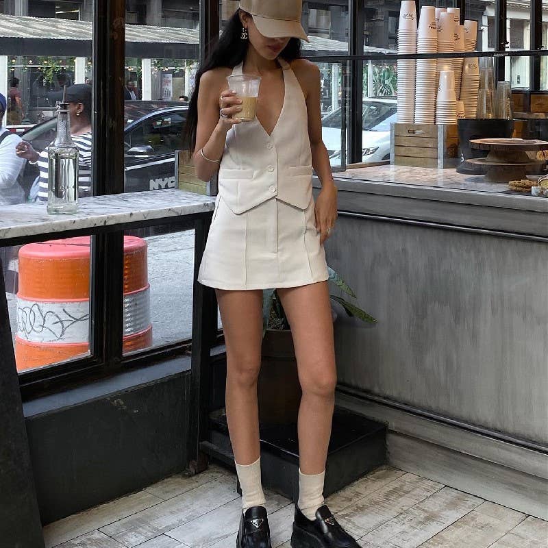 A A-line skirt set with a fake pocket halter top