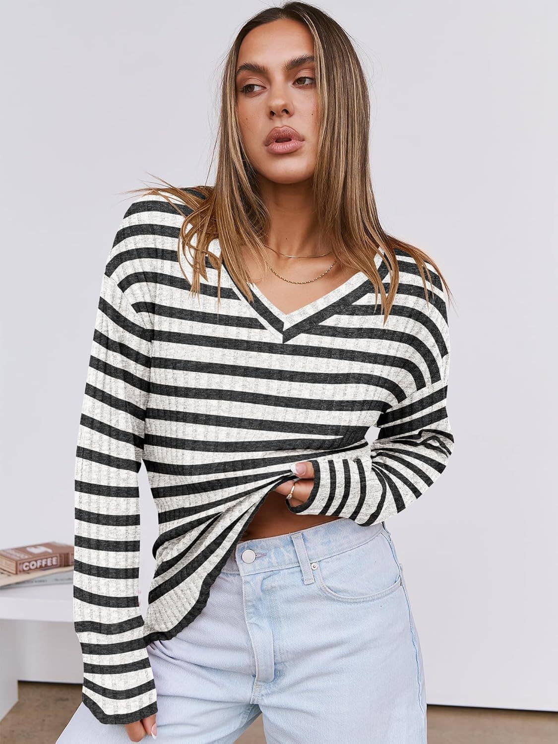 STRIPED COLOR CONTRAST V-NECK LONG SLEEVE SWEATER