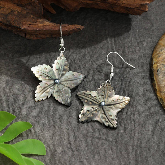 NATURAL BLACK SHELL STARFISH CARVING EARRINGS