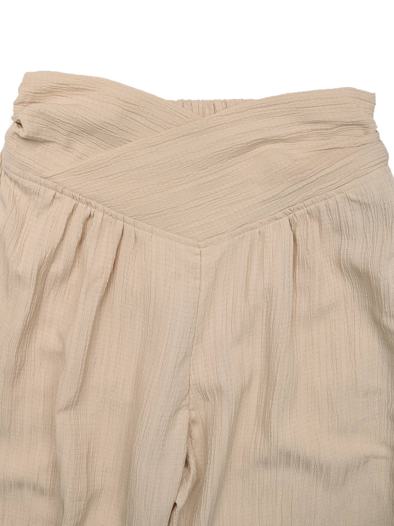 High-waisted solid color nine-inch pants