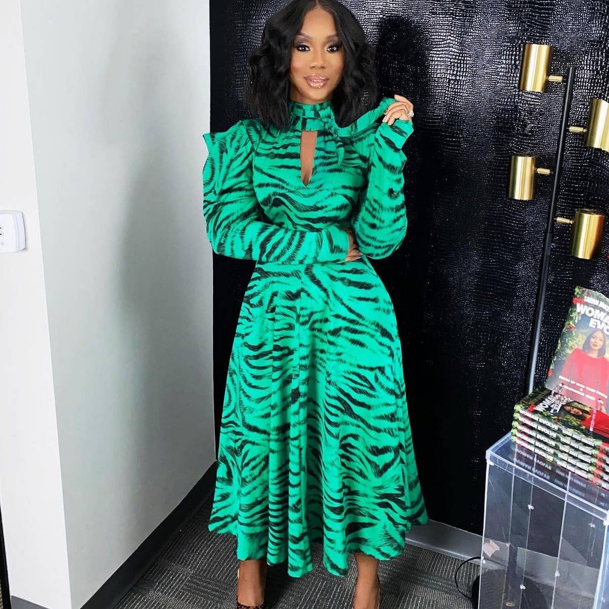 LONG-SLEEVED HIGH-WAISTED OVERSIZED PRINTED DRESS