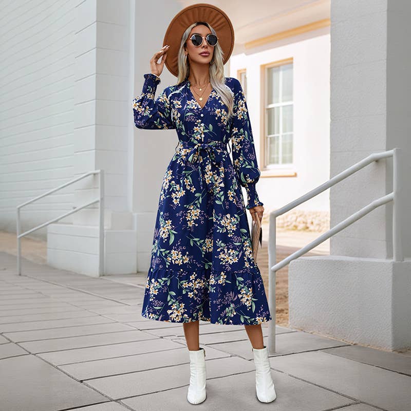 Loose V-neck,long-sleeved,waist-cinching dress