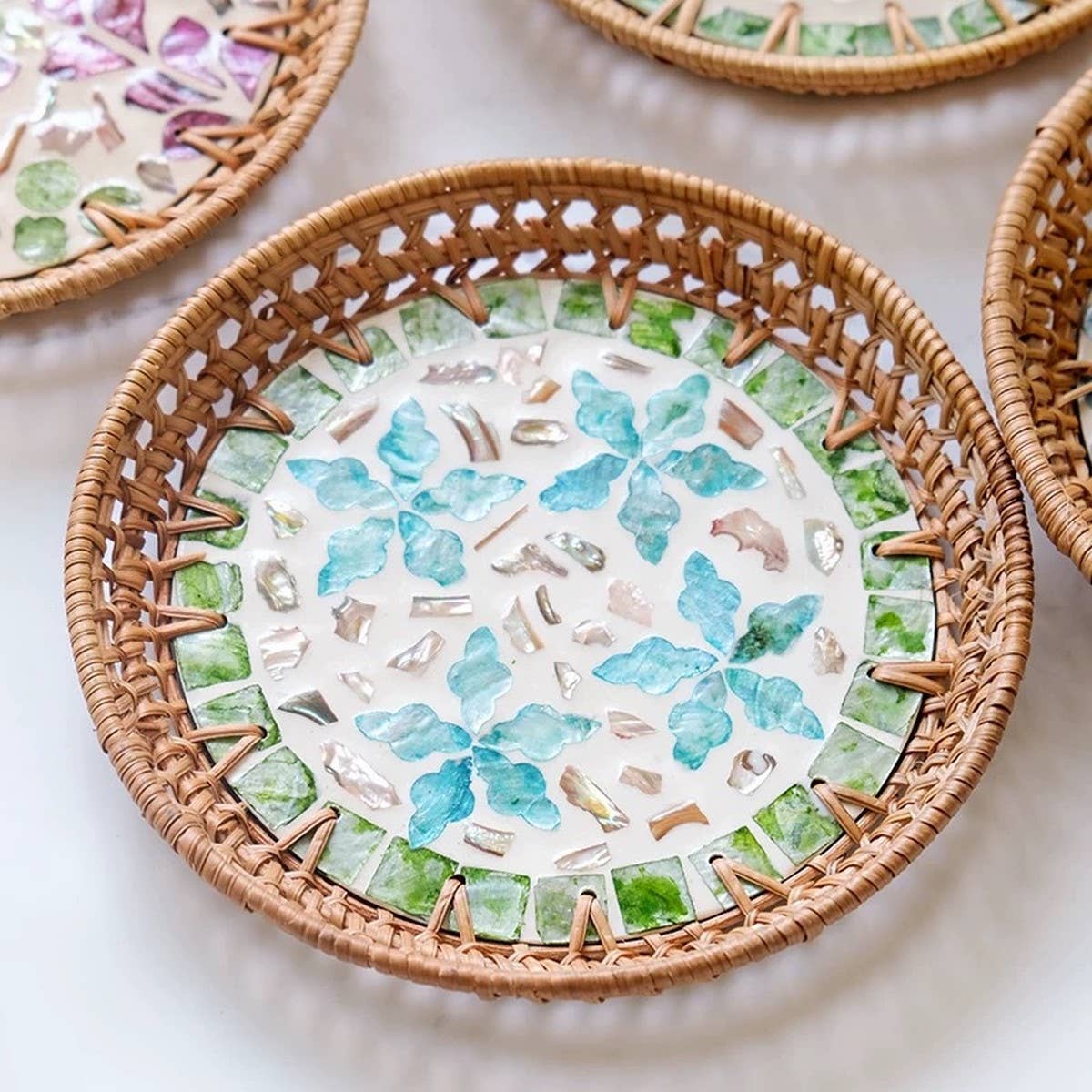 HAND-WOVEN RATTAN DESSERT CREATIVE FRUIT PLATE