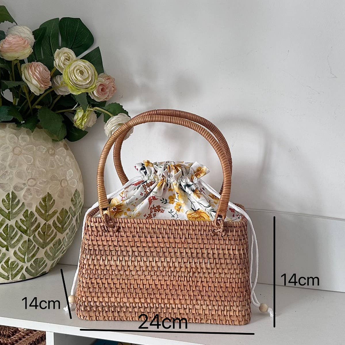 HANDMADE RATTAN BASKET SHELL STORAGE HANDBAG