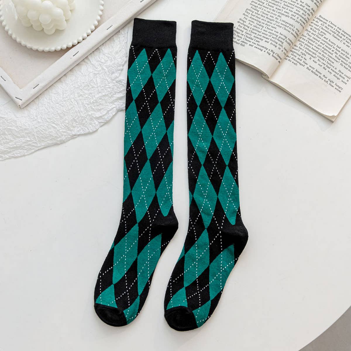 NEW LARGE DIAMOND RETRO MID-TUBE SOCKS