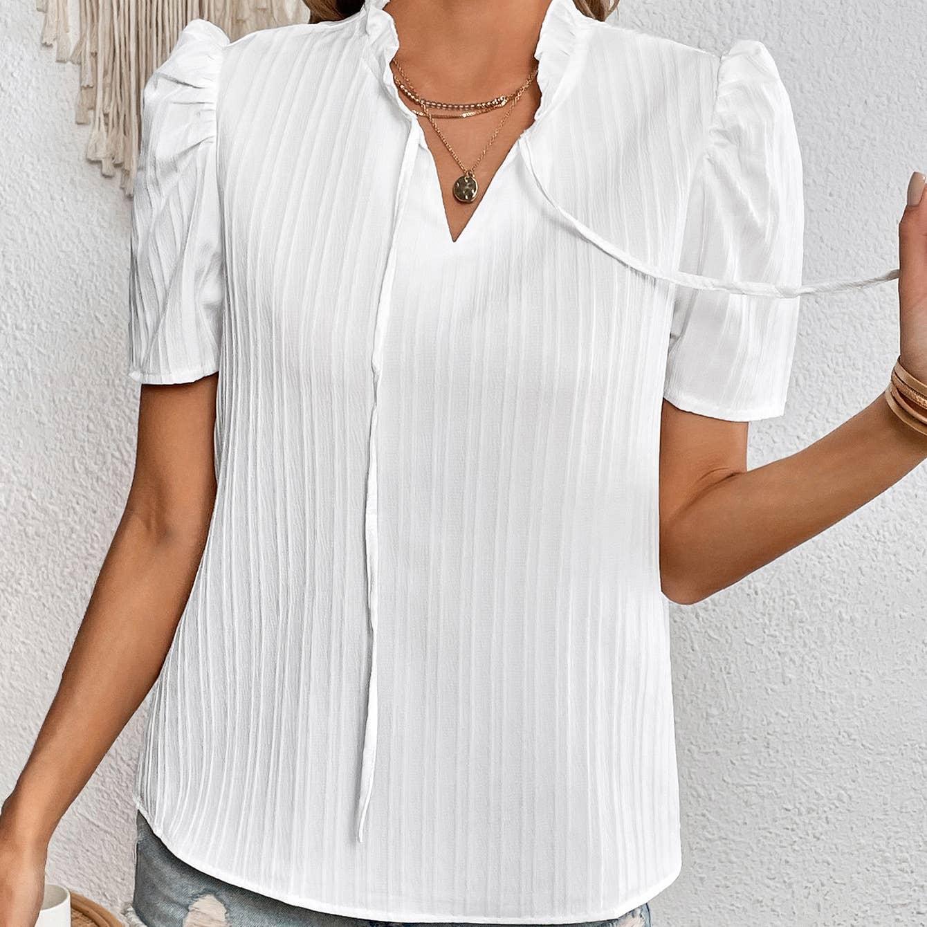 SHORT SLEEVE BUBBLE TOP WITH LACE COLLAR TIE