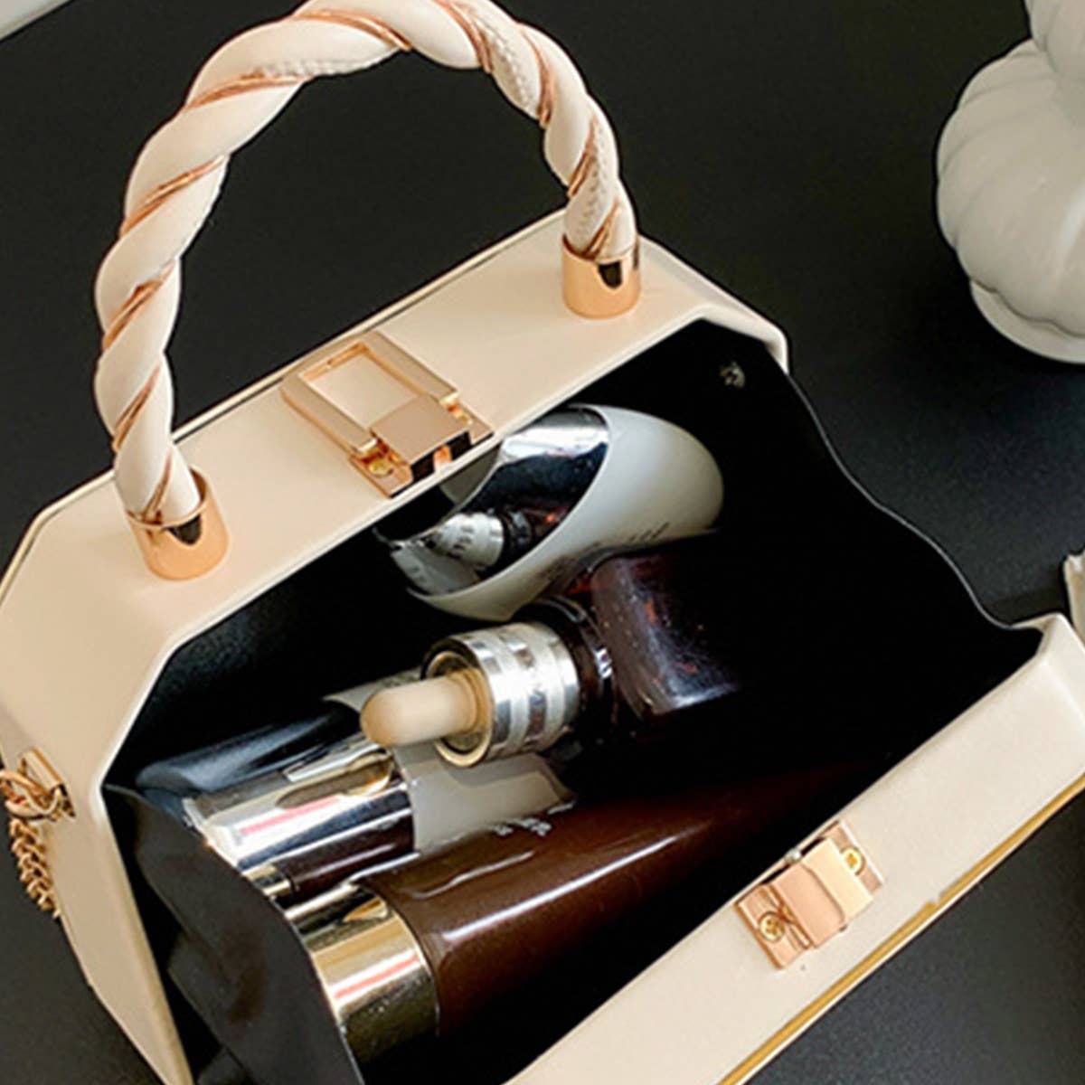 FASHIONABLE CHAIN DINNER BAG_CWAB1573