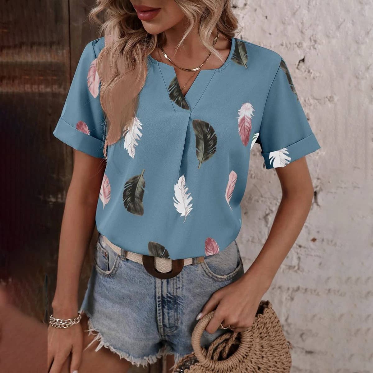 V-NECK FEATHER PRINT SHORT-SLEEVED LOOSE T-SHIRT