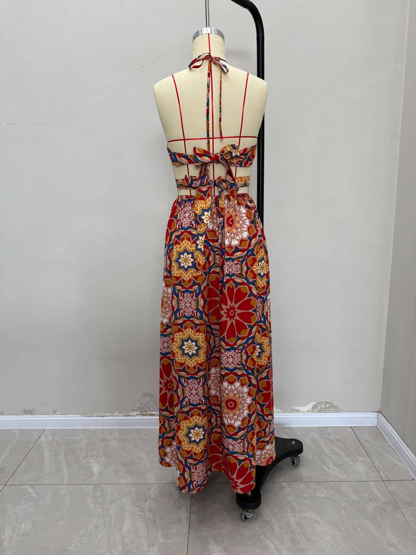 Sexy V-neck backless holiday halter print dress