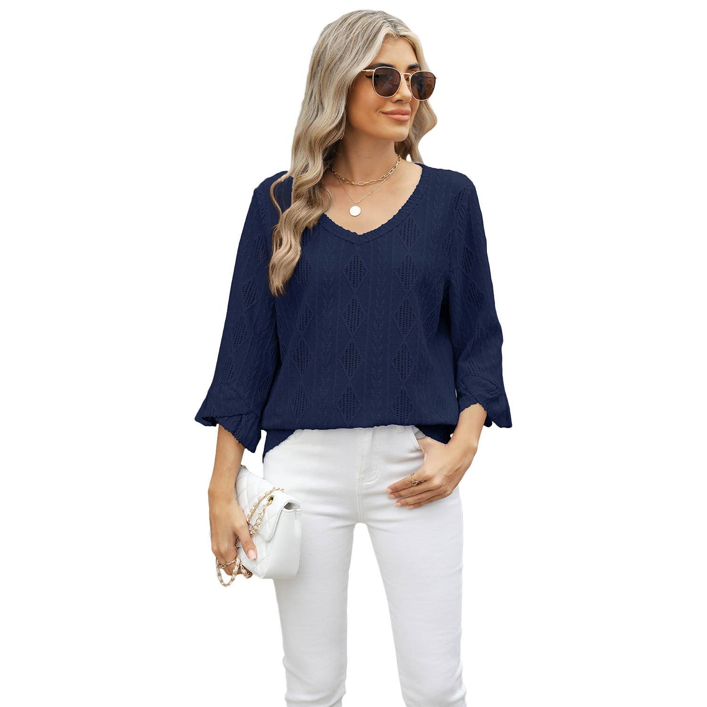 V-neck diamond check cutout horn sleeve T-shirt