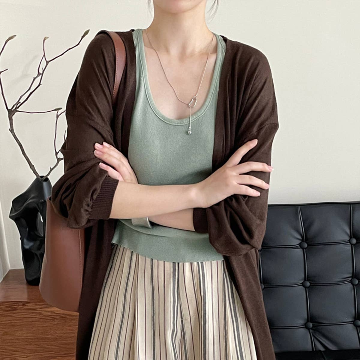 Long sleeve long wool knit cardigan without button