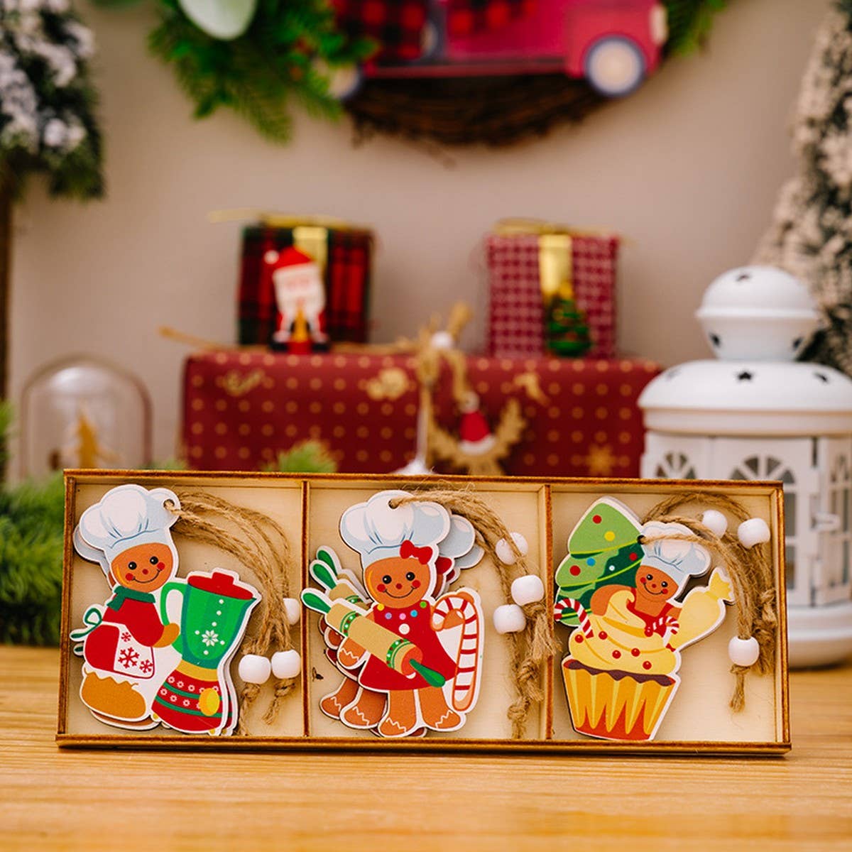 CWMM10287_CHRISTMAS WOODEN GINGERBREAD ORNAMENTS SET