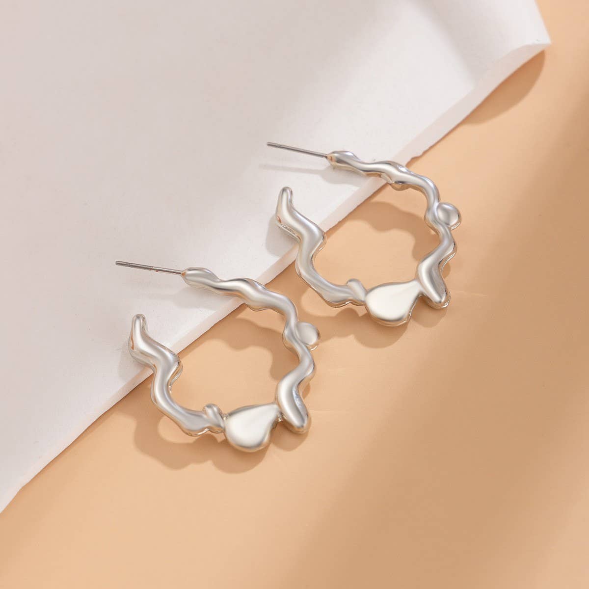 CREATIVE LAVA HEART-SHAPED ASYMMETRICAL EARRINGS