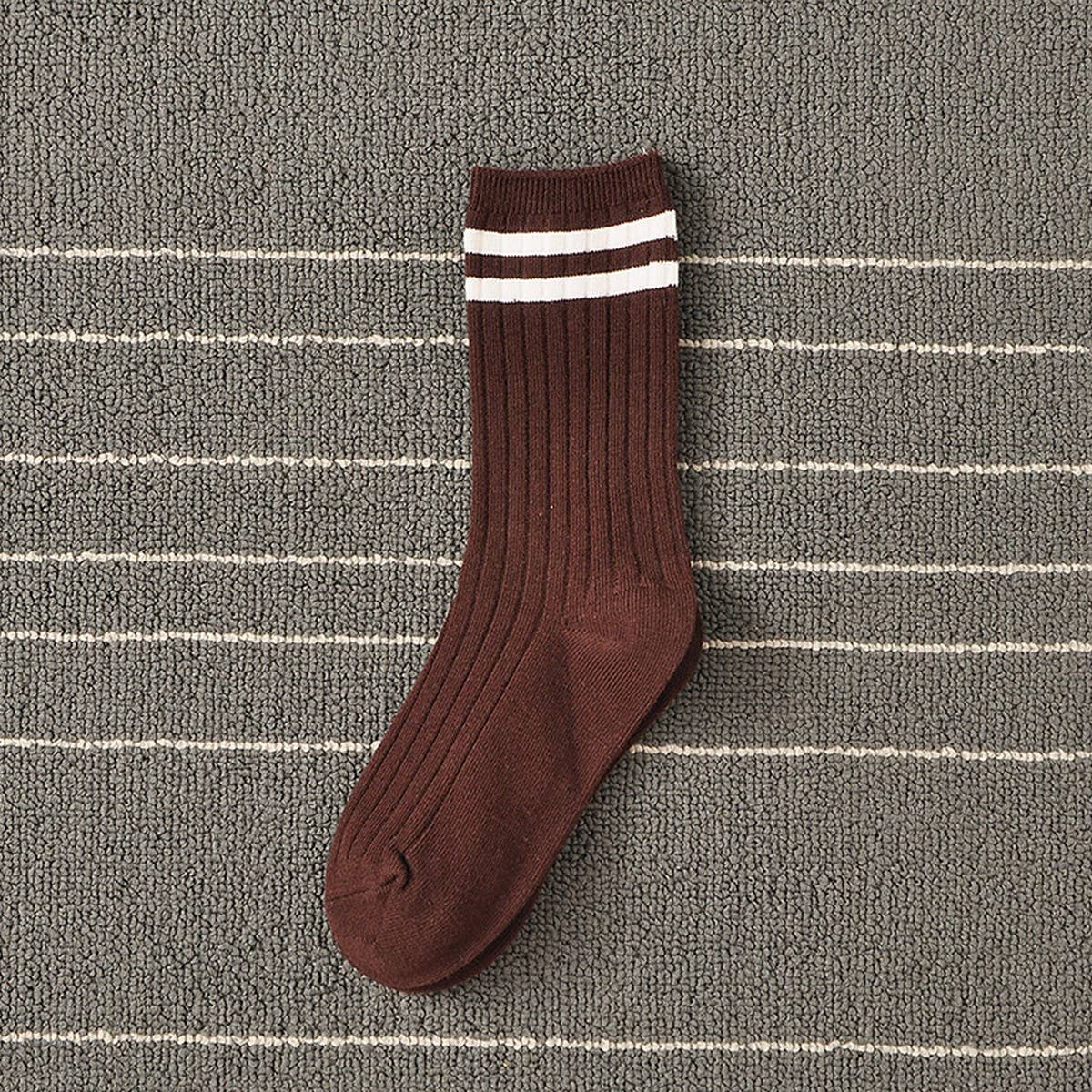 WO-STRIPED PREPPY MID-LENGTH SOCKS