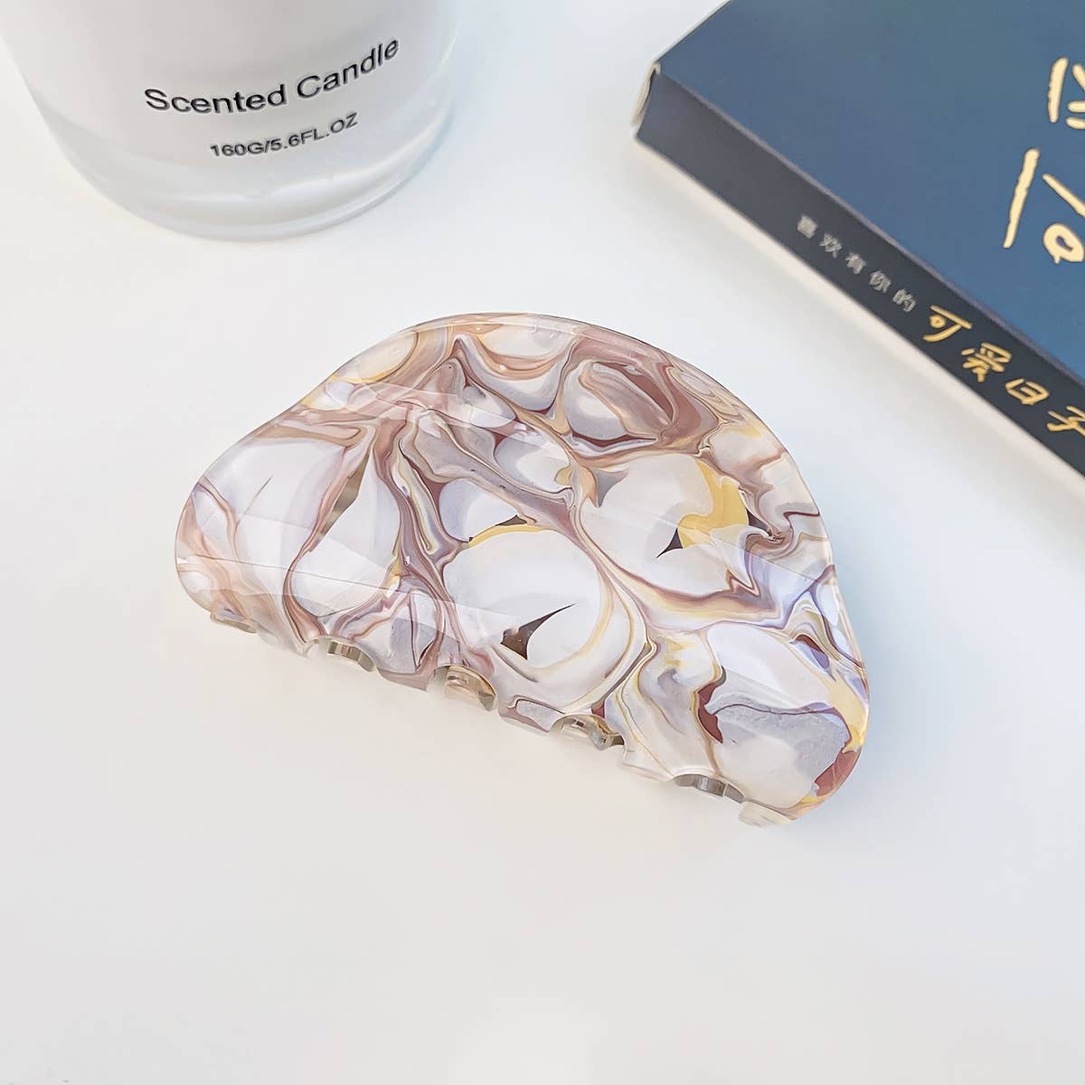 Simple geometric grab acrylic hair clip