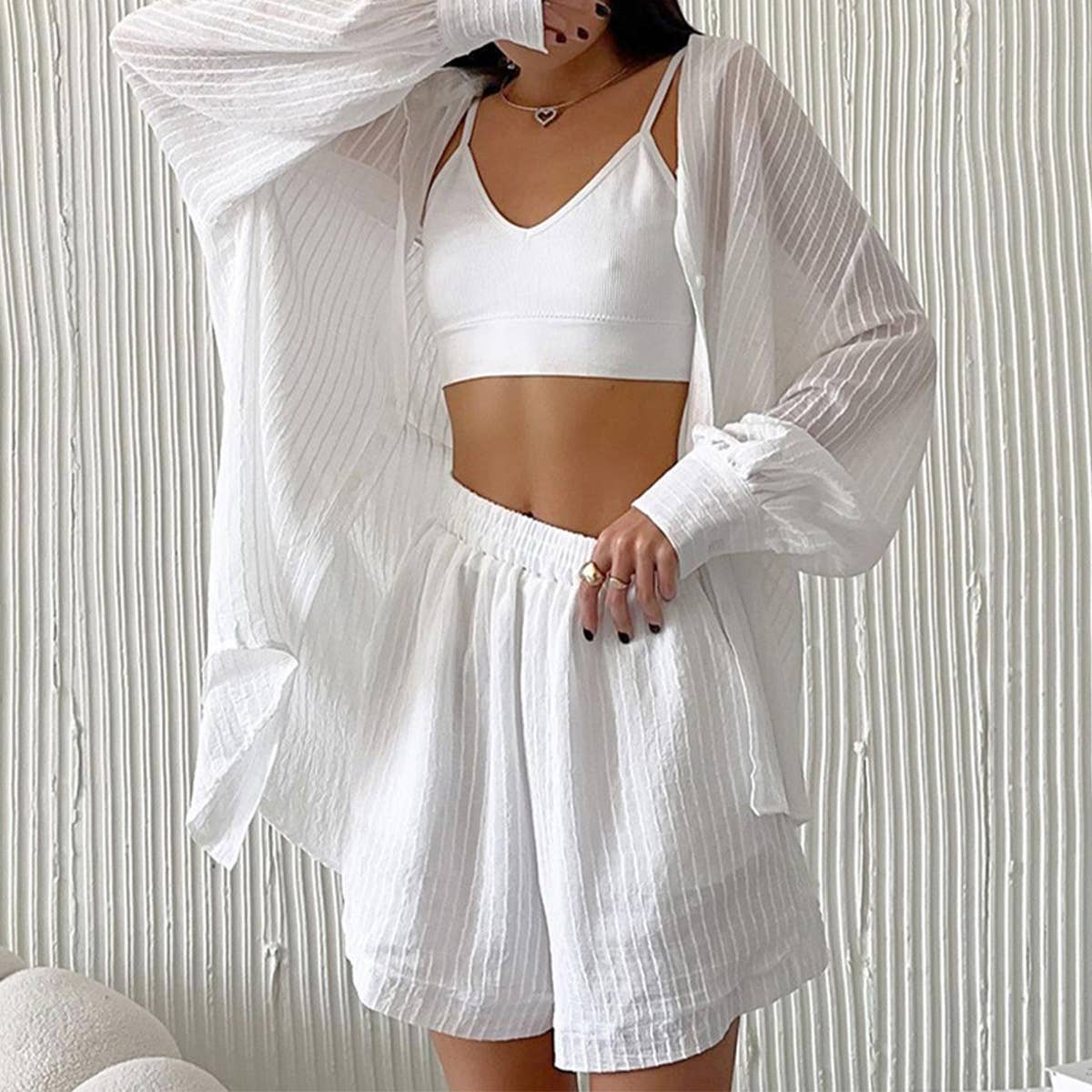 Trendy lounge set: cardigan top & wide leg shorts