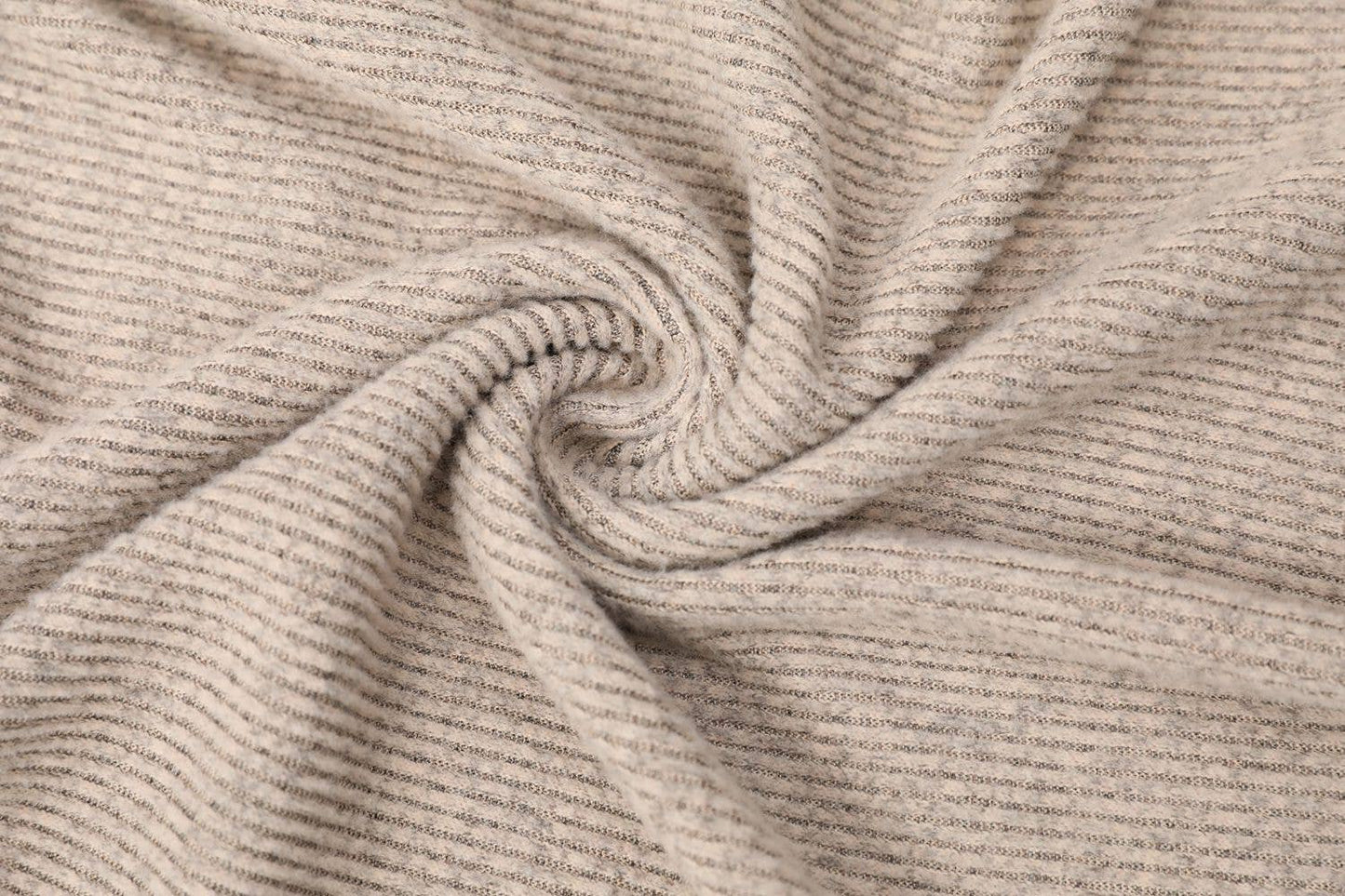 Knitted striped V-neck short-sleeved T-shirt