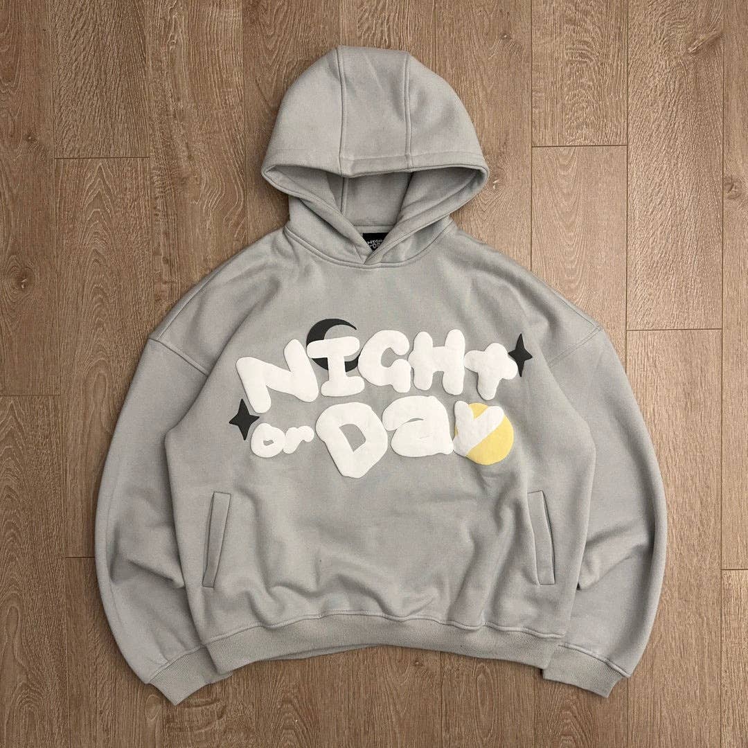 Simple, loose and versatile hooded sweatshirt