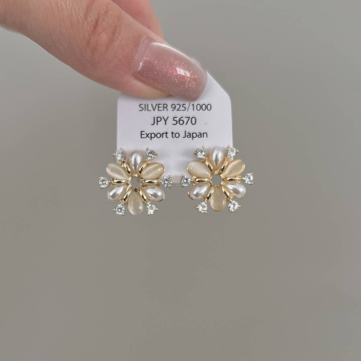 FASHIONABLE FLOWER ZIRCON STUD EARRINGS
