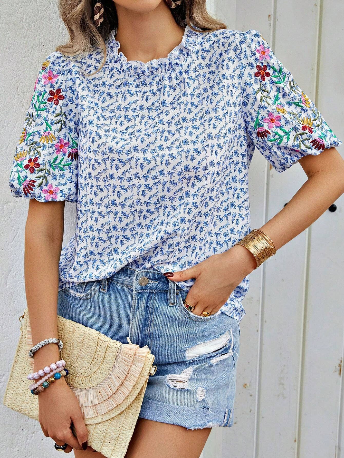 EMBROIDERED PRINTED TURTLENECK BLOUSE