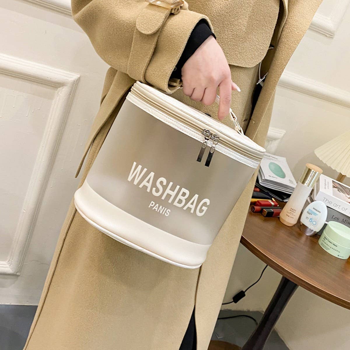 TRANSPARENT PORTABLE LARGE CAPACITY COSMETIC BAG_CWAB4399