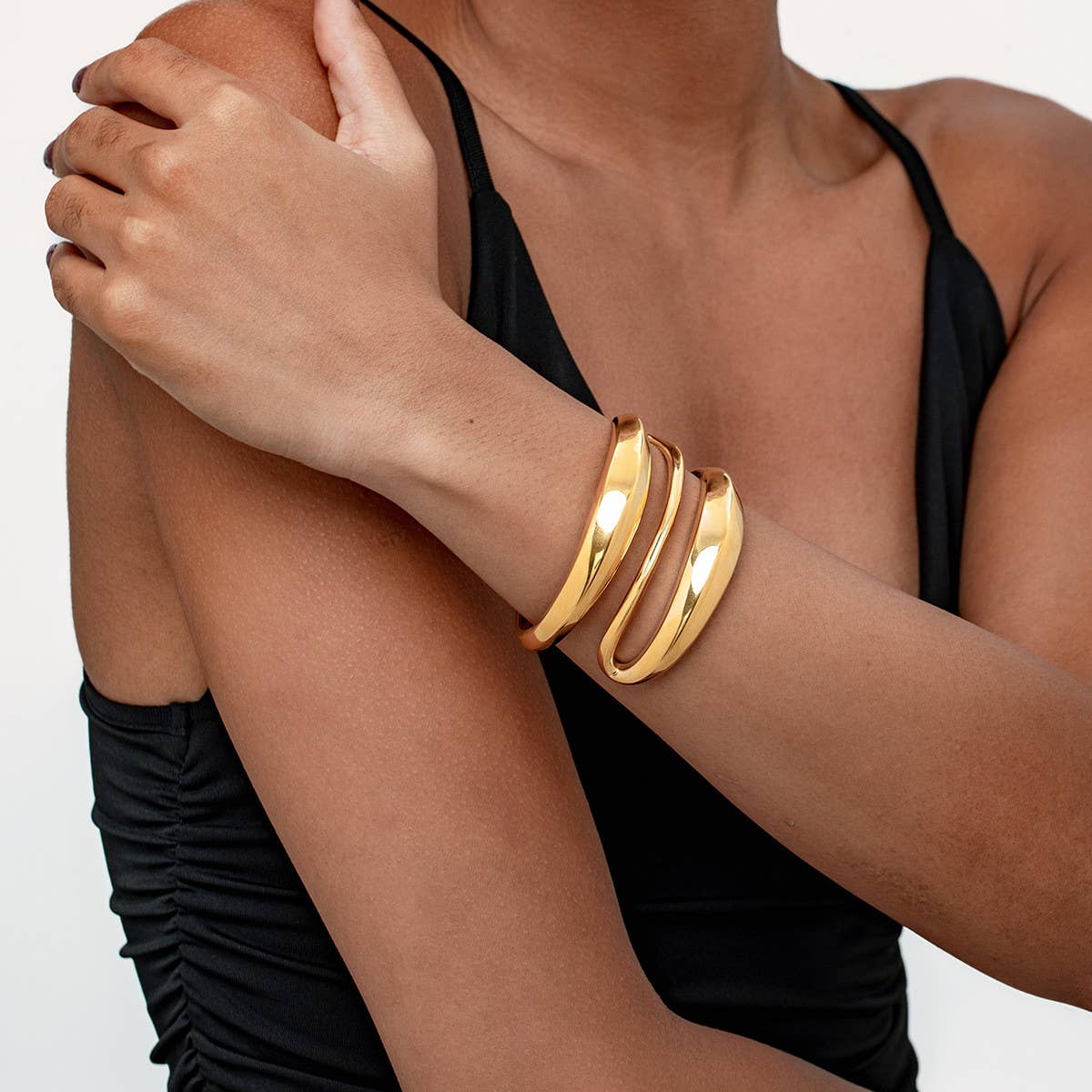 TITANIUM STEEL C OPEN ROUND WIDE SMOOTH BRACELET