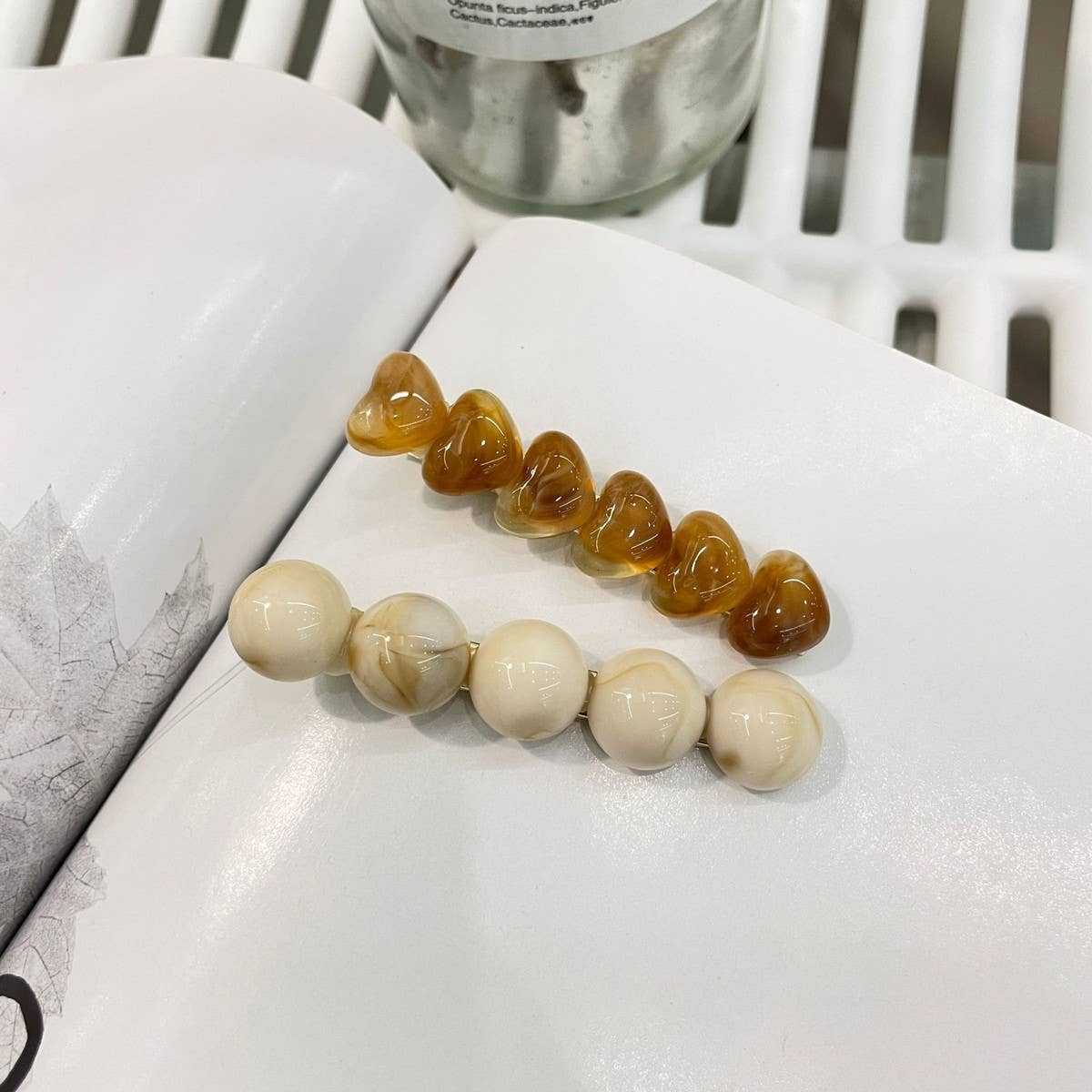 CWAHA5123_FRESH AND SWEET IRREGULAR HEART BANGS HAIRPIN