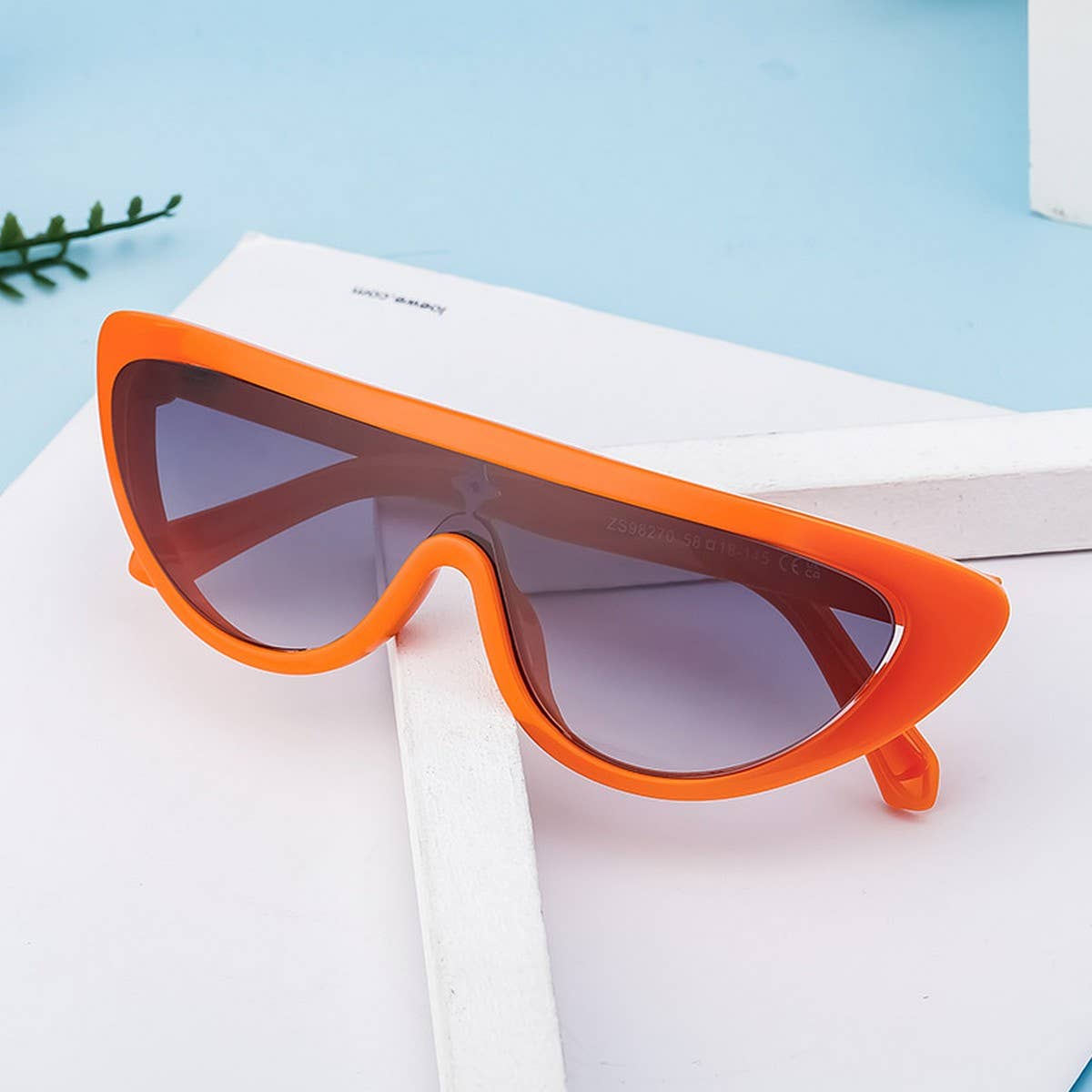 FASHION CAT-EYE PERSONALIZED INTEGRATED SUNGLASSES_CWASG0704