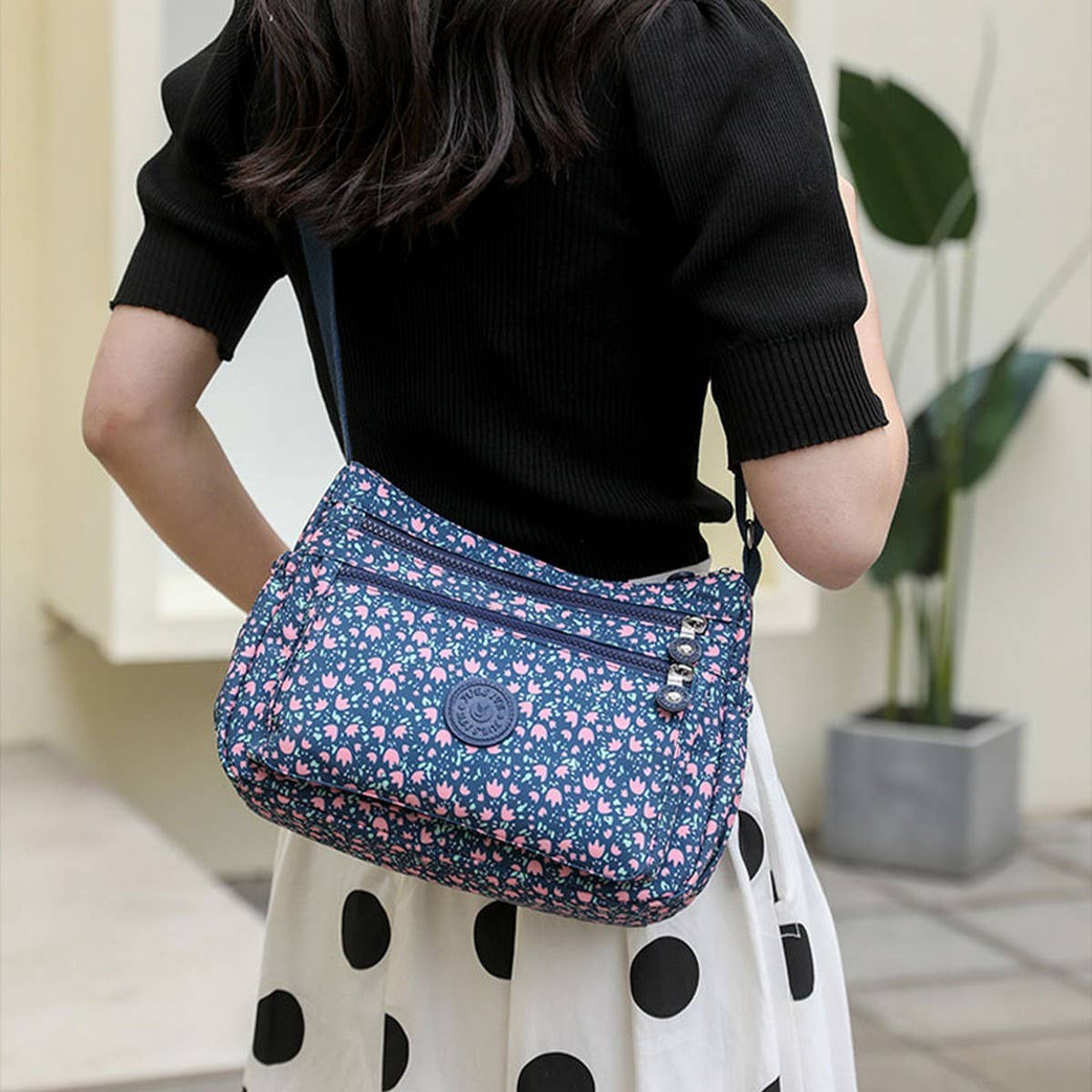 CASUAL WATERPROOF SHOULDER MESSENGER BAG_CWAB3525