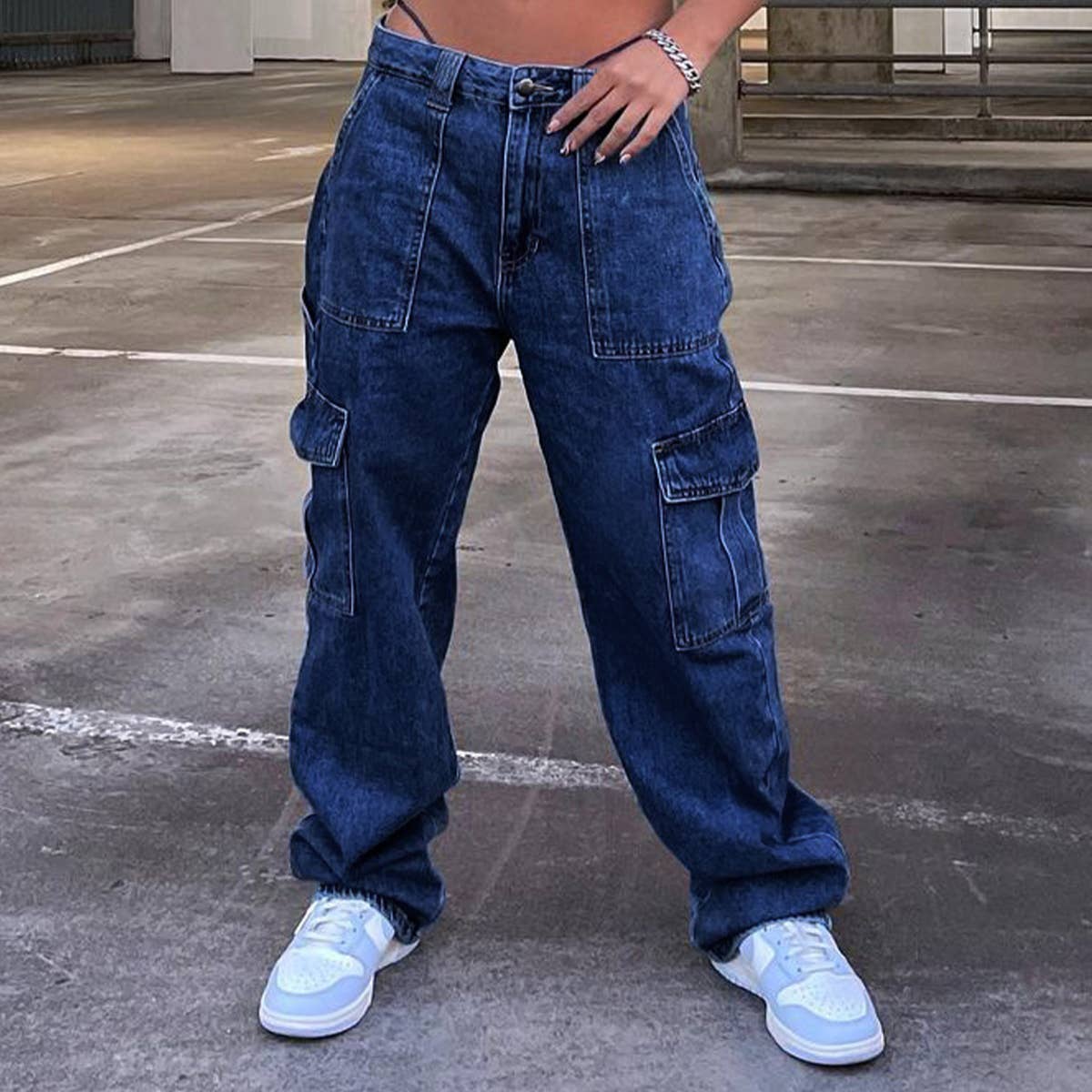 HIGH-WAISTED ELASTIC-WAISTBAND BAGGY CARGO JEANS