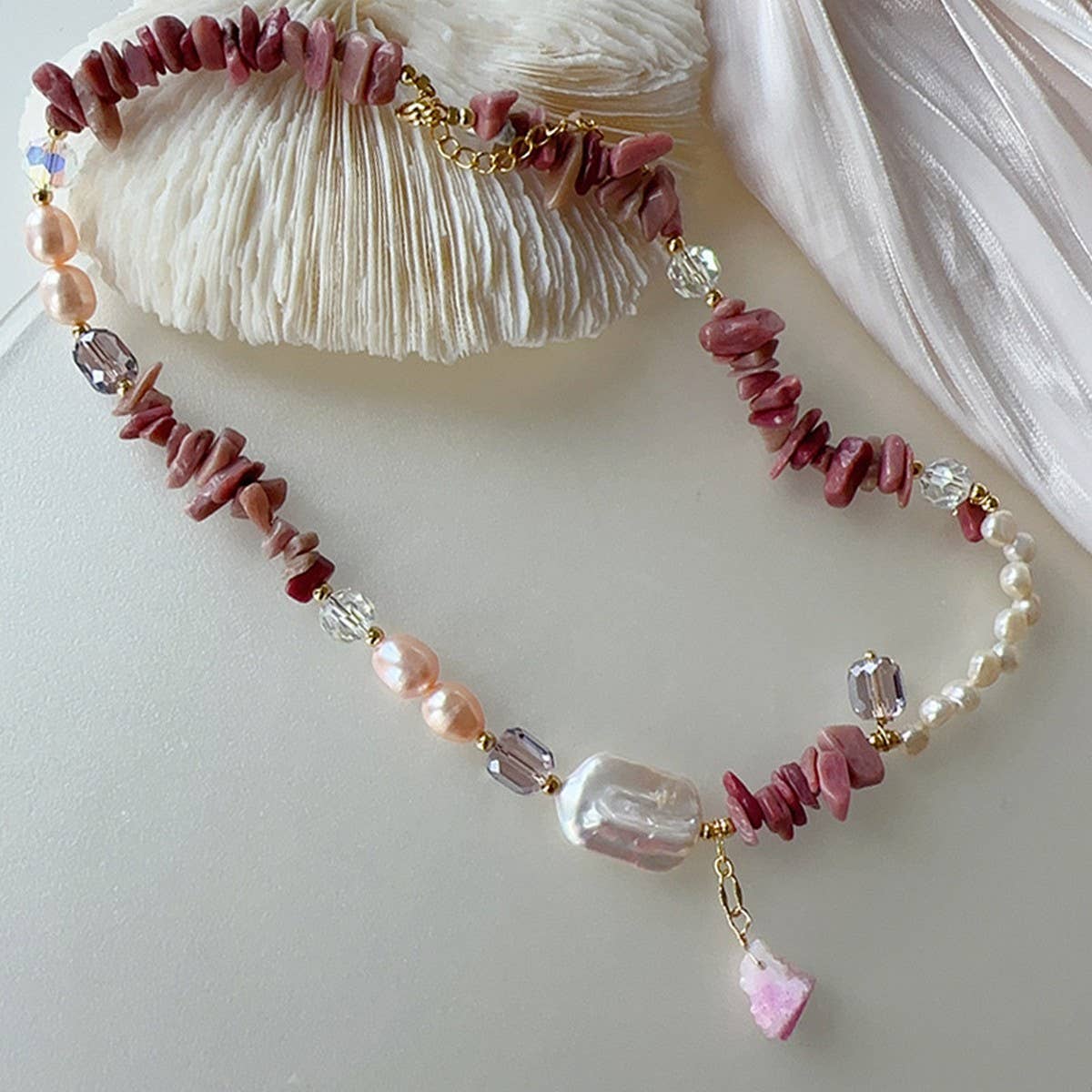 BAROQUE PEARL NICHE DESIGN NECKLACE BRACELET SET_CWAJE1704