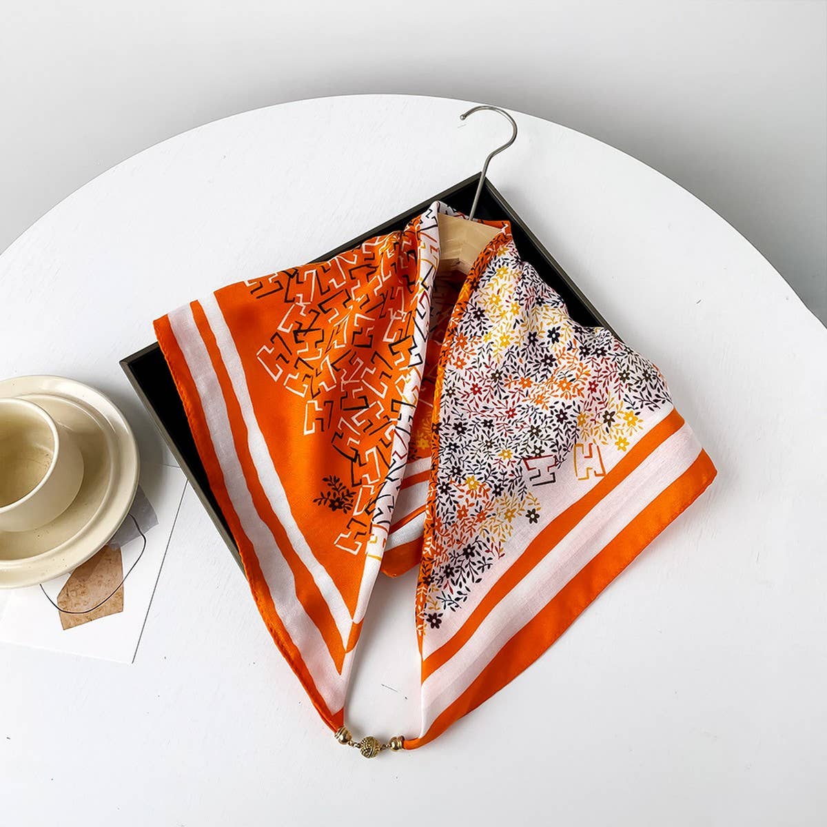 Magnetic Closure Scarf, Floral Triangle Neck Wrap