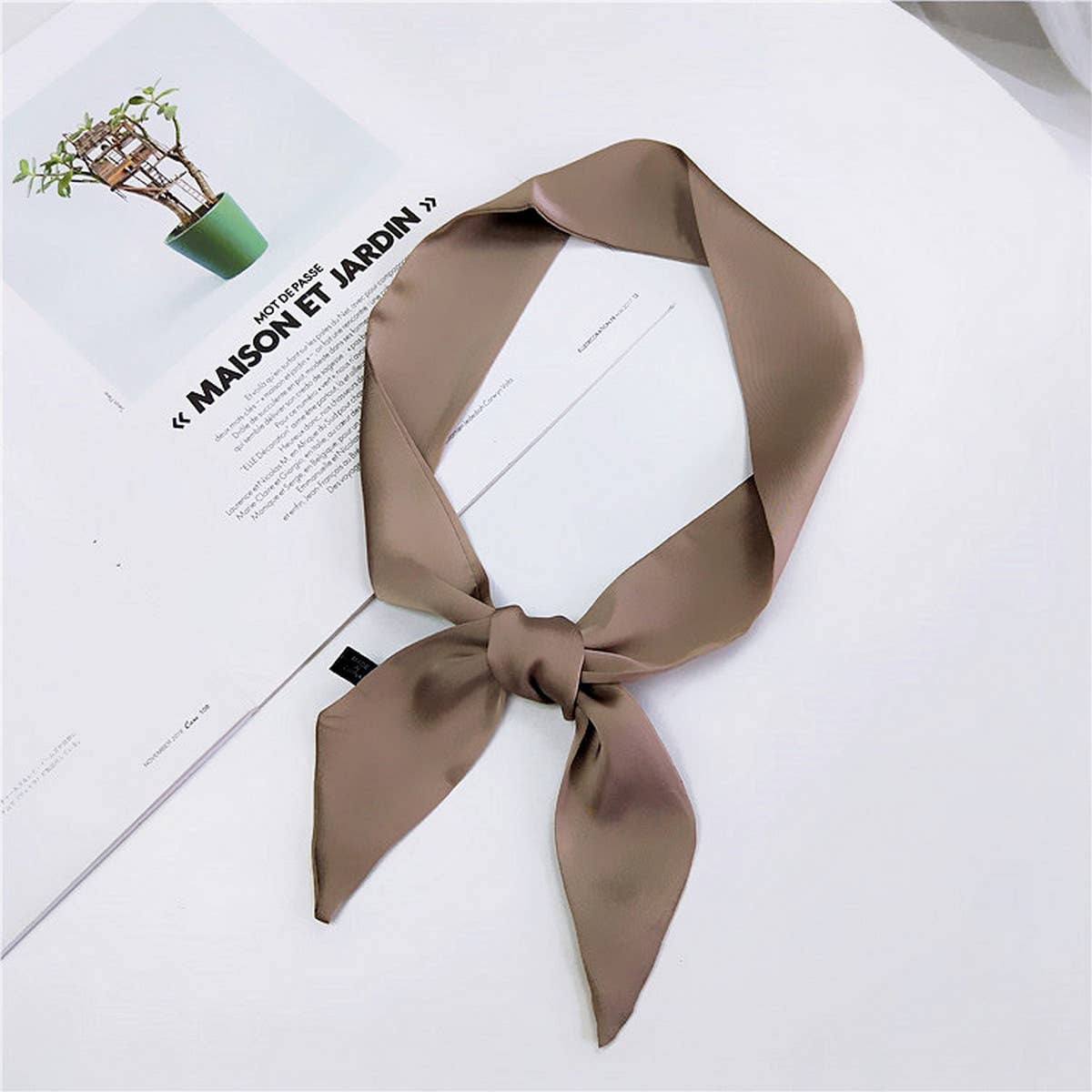 CWASC2382_VERSATILE SMALL WRIST STRAP SOLID COLOR SCARF