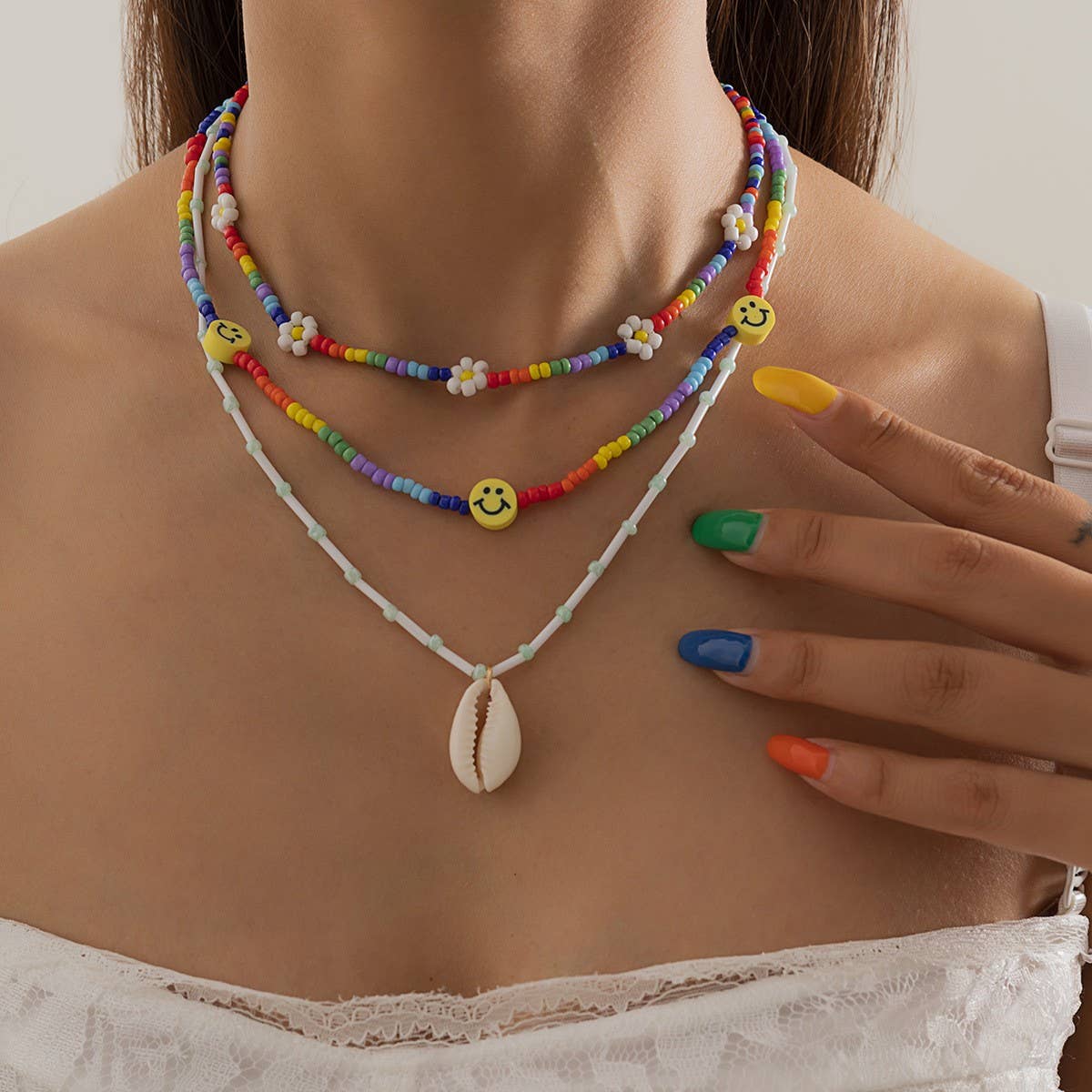 SHELL SMILEY DAISY BRAIDED NECKLACE