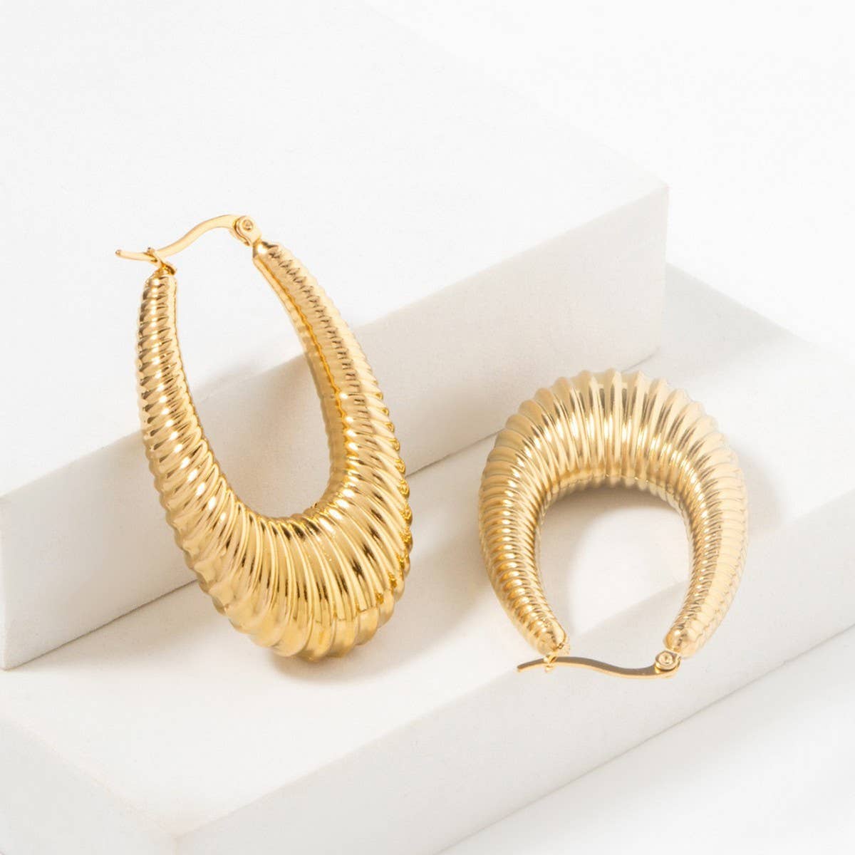 HOLLOW HOOP GEOMETRIC U-SHAPED EARRINGS