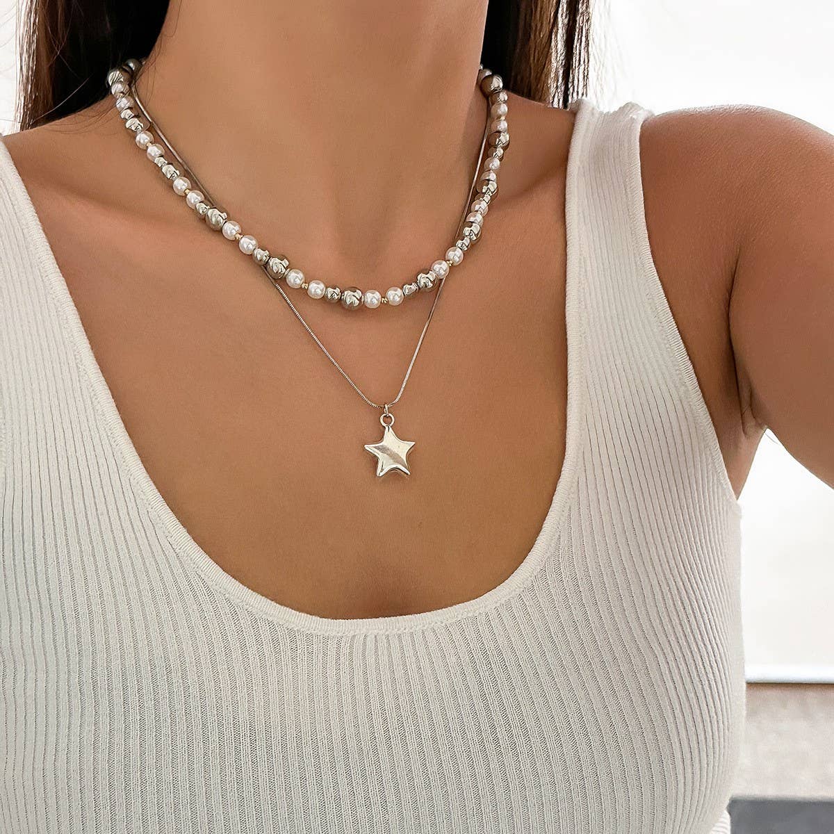 BEADED NECKLACE WITH STAR SHAPED PENDANT TASSELS_CWAJE1158