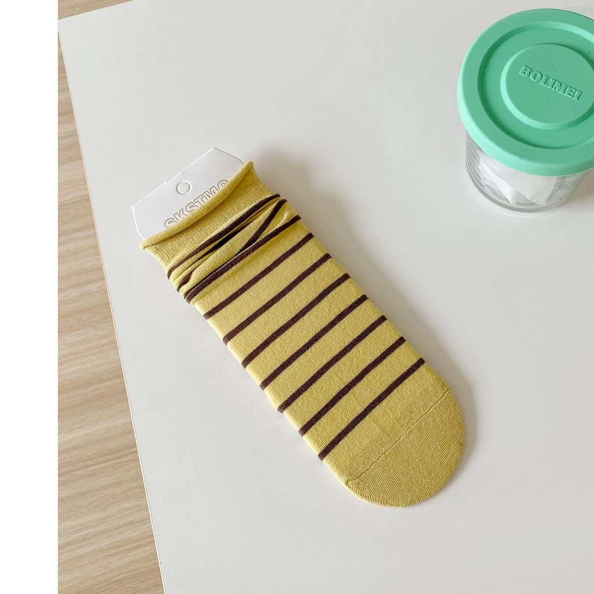 WOMEN HEMMED STRIPED STRAIGHT SOCKS