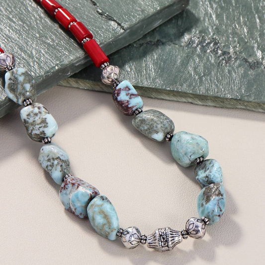 VINTAGE BEADED NECKLACE